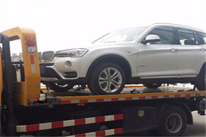 白玉拖车24小时服务电话